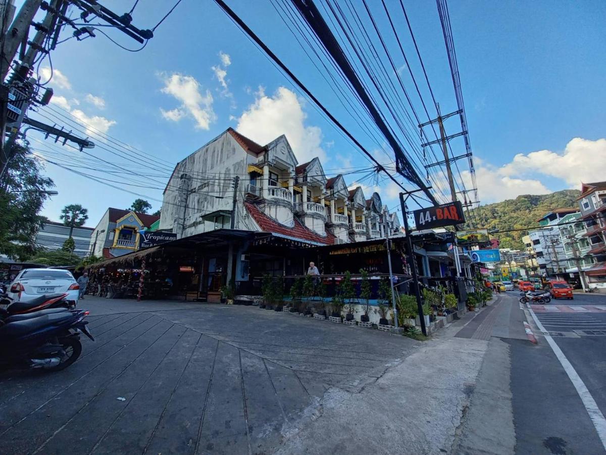 Andaman Place Guesthouse Patong Exterior photo