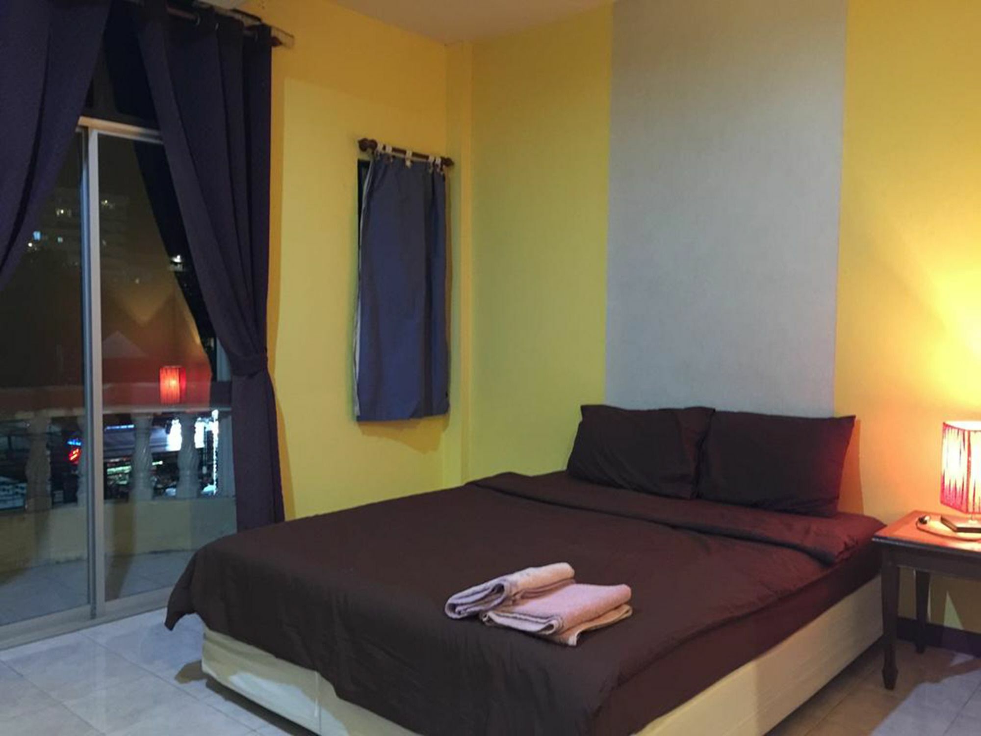 Andaman Place Guesthouse Patong Exterior photo